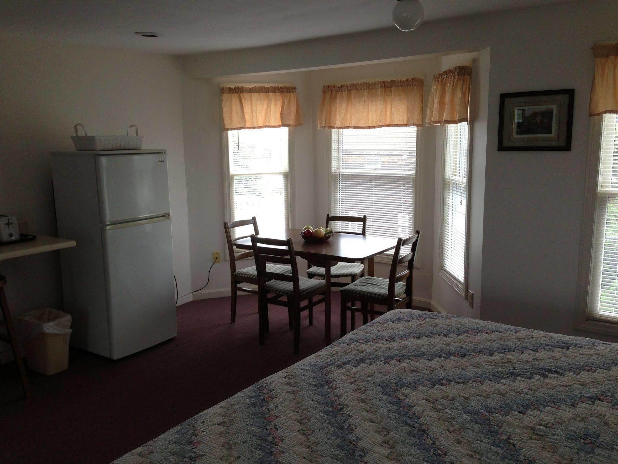 יורק Lynwood Inn מראה חיצוני תמונה